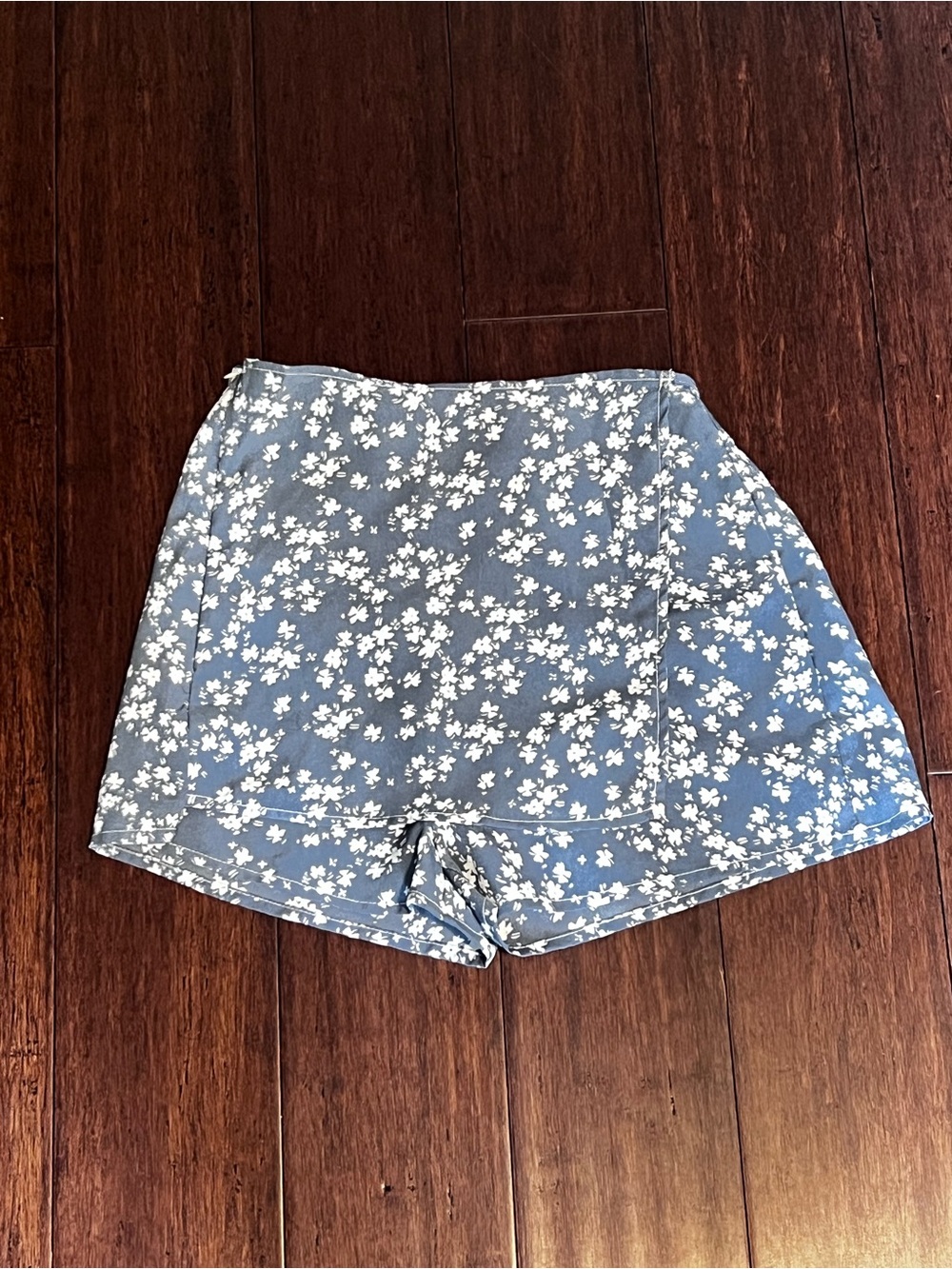 SHEIN Blue Floral High-Rise Skort Shorts